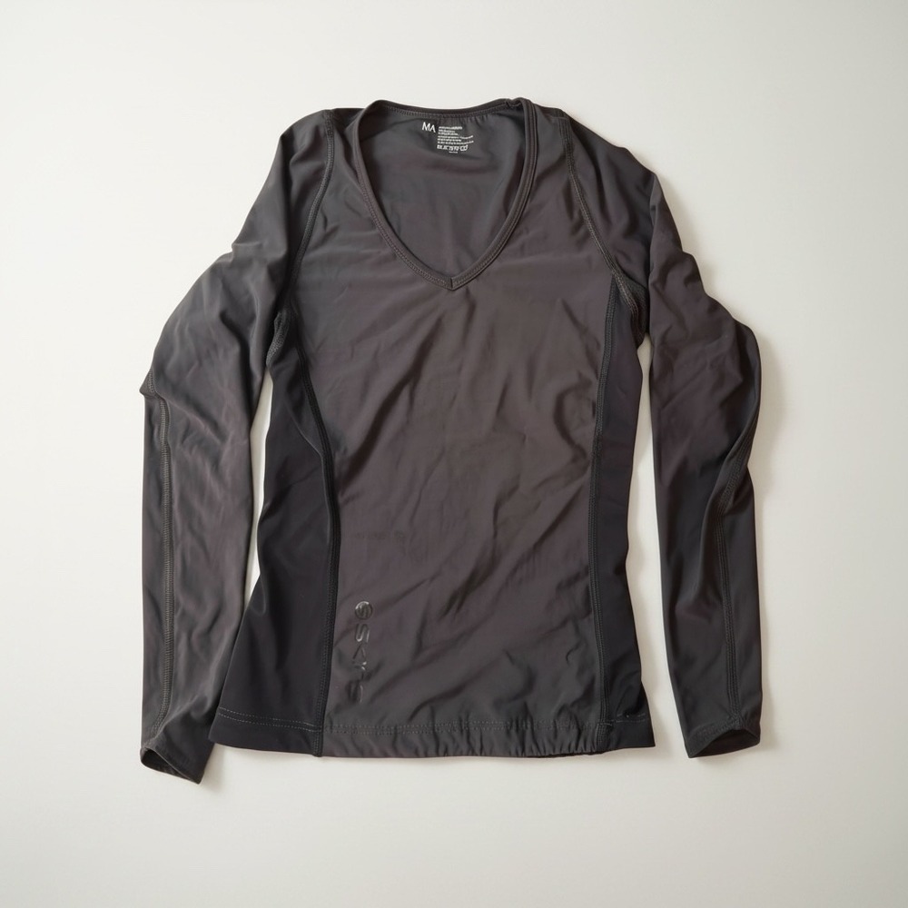 Skins RY400 Recovery Compression Shirt Womens Medium Black V-Neck Long Sleeve
